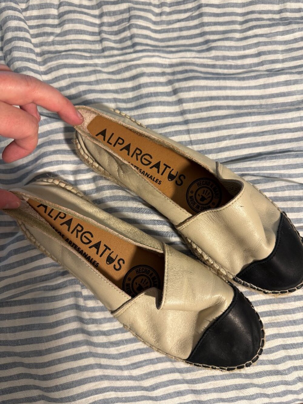 Alpargatas two-tone espadrilles - size 10